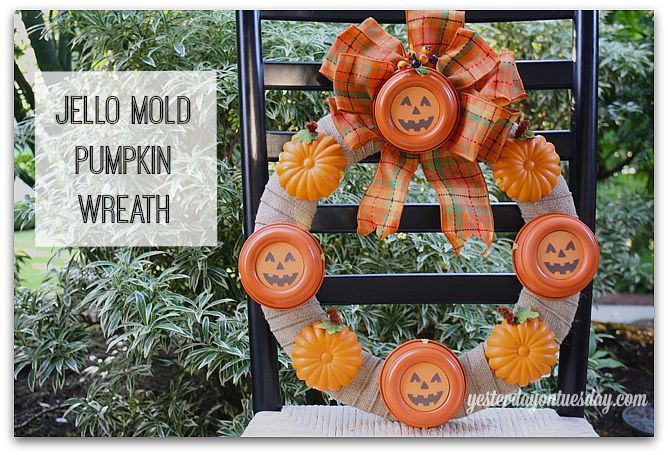 jello mold halloween wreath, crafts, halloween decorations, repurposing upcycling, seasonal holiday decor, wreaths