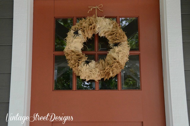 spider wreath, crafts, halloween decorations, seasonal holiday decor, wreaths