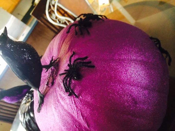 halloween decoragtions spray paint pumpkins, halloween decorations, painting, seasonal holiday decor, Spiders and birds that are hot glued