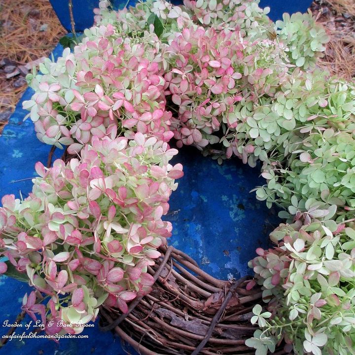 diy free fall wreath using hydrangeas, crafts, flowers, seasonal holiday decor, wreaths