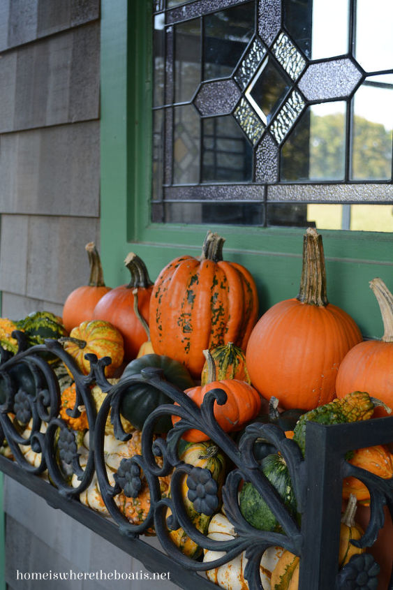 fall potting shed pumpkins gourds mums, gardening, outdoor living, seasonal holiday decor