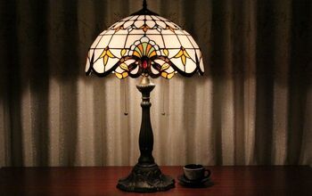 Tiffany Style Stained Glass Victorian With Metal Base Table Lamp