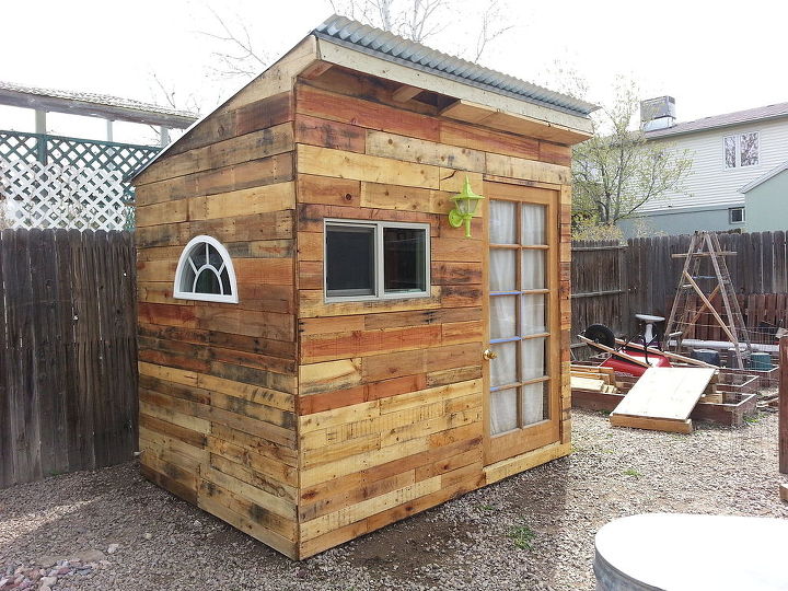 Building a Garden Shed From Pallets | Hometalk