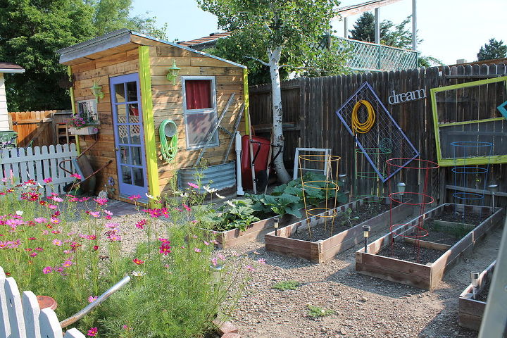 junk garden shed tour, container gardening, crafts, flowers, gardening, outdoor living