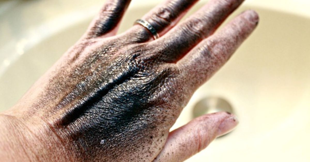 Get Spray Paint Off Of Your Skin Without Using Chemicals