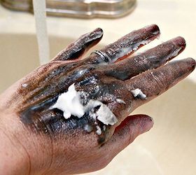 get spray paint off of your skin without using chemicals, cleaning tips, painting