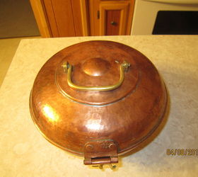 does anyone know what this pot is used for, top of the closed pot with handle