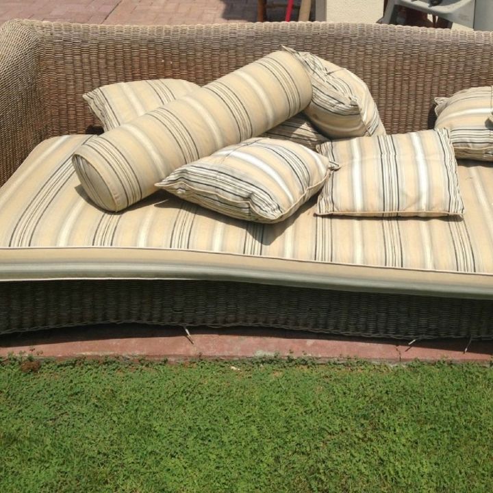 outdoor furniture old wicker couch refinish, outdoor furniture, painted furniture, repurposing upcycling, reupholster