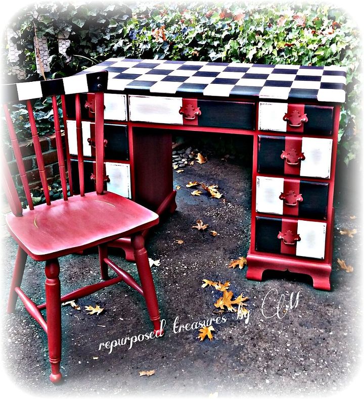 Desk Painted Into Little Boys Checkered Dream Hometalk