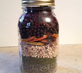 layered potpourri jars, crafts