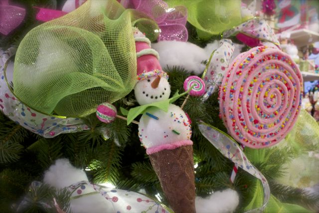 candyland christmas tree tutorial christmas decorations crafts seasonal holiday decor - Candyland Christmas Tree Decorations candyland christmas tree tutorial christmas decorations crafts seasonal holiday decor - Candyland Christmas Tree Decorations