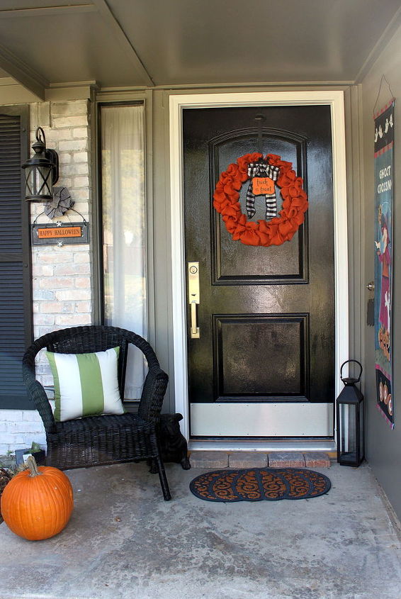 halloween porch, diy, halloween decorations, outdoor living, seasonal holiday decor