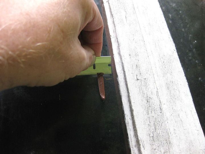 una forma eficaz de quitar la pintura del cristal