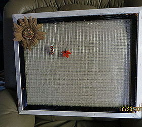 thanksgiving old frame mesh display, crafts, seasonal holiday decor, I had a 1 old frame painted black and white