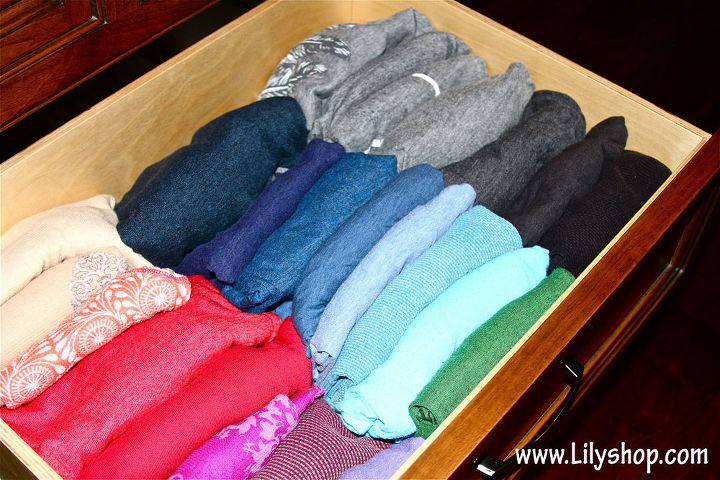 color coordinate your closet easy organization, closet, organizing, My favorite drawer My sweatshirts I am an American Apparel pull over sweatshirt junkie Always color coordinate your drawers