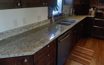 Sleek Kitchen with Vangura Granite