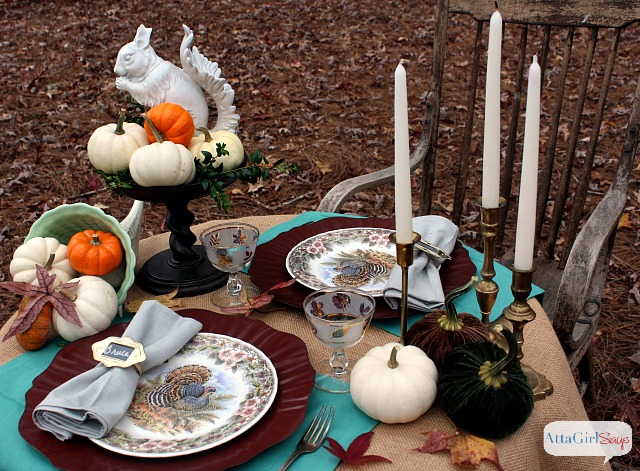 casual outdoor thanksgiving feast table setting, crafts, painted furniture, seasonal holiday decor, thanksgiving decorations