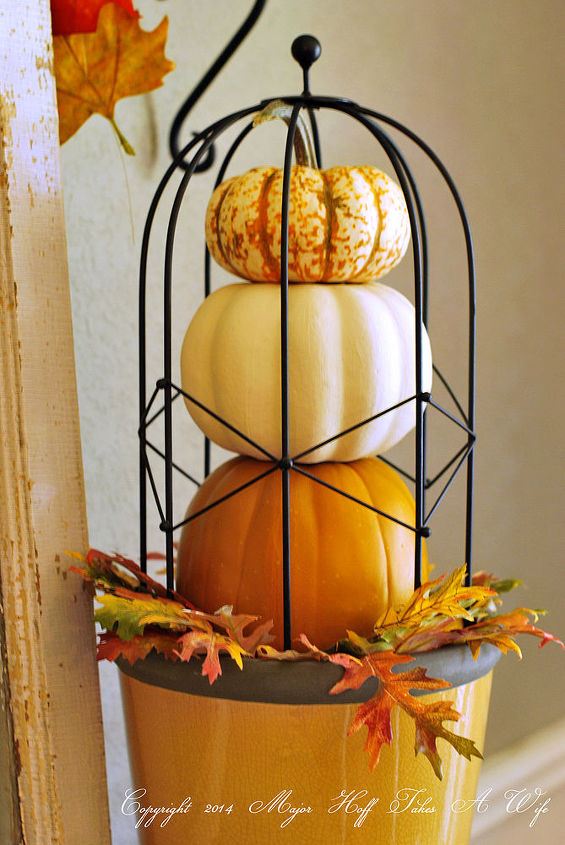 easy and simple fall decor home tour chalk paint leaves, halloween decorations, seasonal holiday decor, thanksgiving decorations