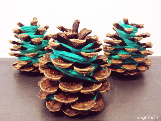 how to make glitter pinecones, crafts, seasonal holiday decor
