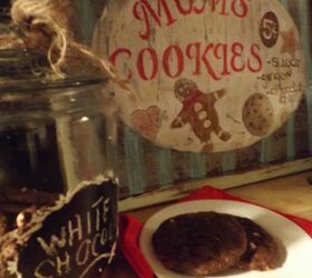 create a rusty tin cookie sign, crafts, home decor, repurposing upcycling, seasonal holiday decor