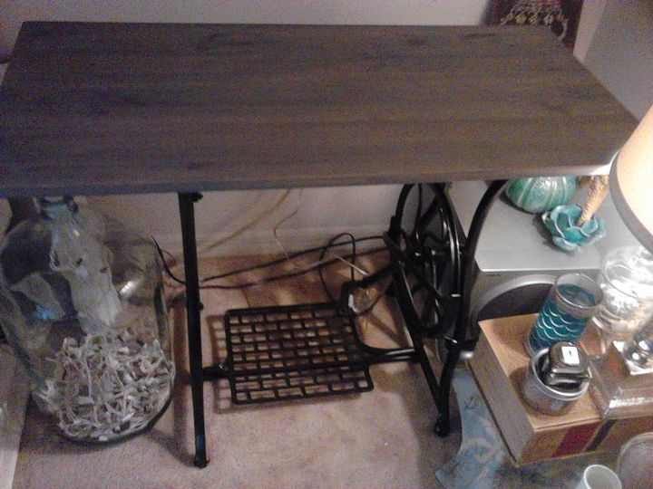 vintage sewing machine base to table makeover, painted furniture, repurposing upcycling, woodworking projects