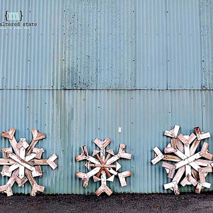 reclaimed wood snowflake winter decor myalteredstate, crafts, repurposing upcycling, seasonal holiday decor, woodworking projects, No two snowflakes are the same