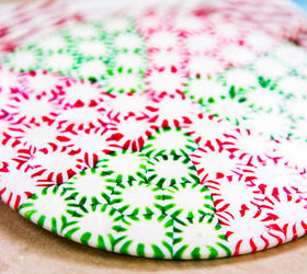 how to make peppermint plates, christmas decorations, crafts, seasonal holiday decor