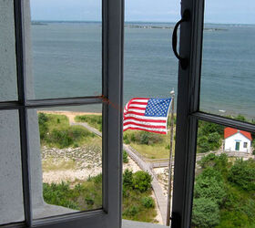 honoring veterans day at home decor flag ideas, patriotic decor ideas, seasonal holiday decor