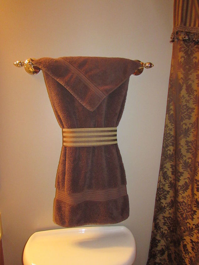 easy idea to accessorize your towels, bathroom ideas, home decor