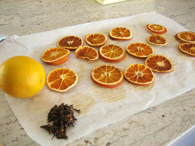 pomanders de naranja y los aromas de la navidad