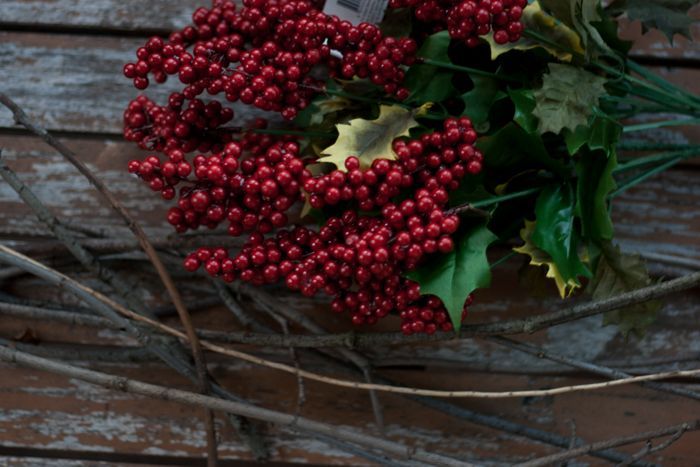 pottery barn inspired red star wreath knockoff, crafts, outdoor living, seasonal holiday decor, wreaths