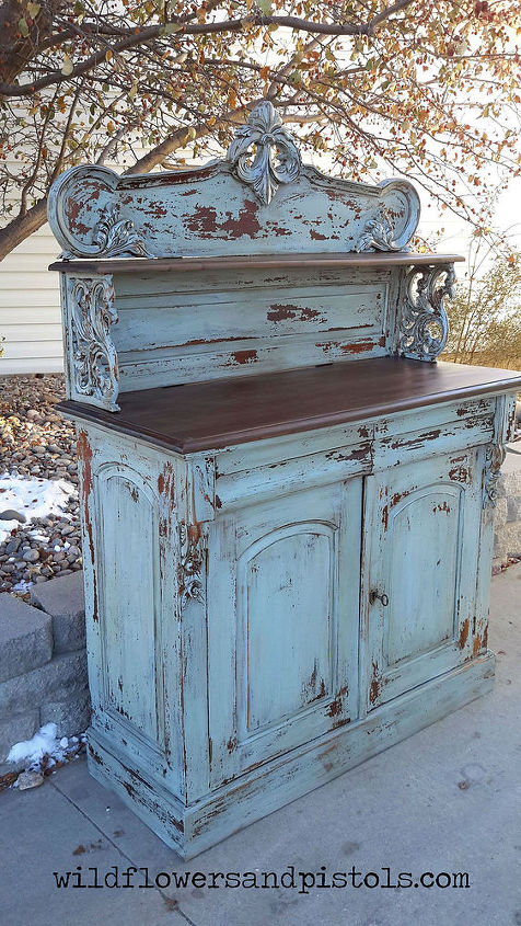paint makeover for old wooden chest of drawers, painted furniture, painting