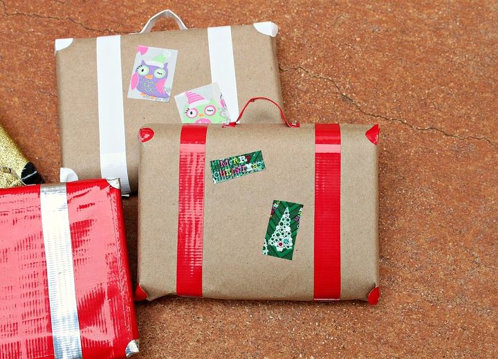 how to wrap gifts to look like retro suitcases, christmas decorations, crafts, seasonal holiday decor