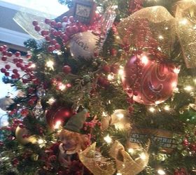 christmas at the fergusons decroating ideas, christmas decorations, porches, seasonal holiday decor, Tis the season