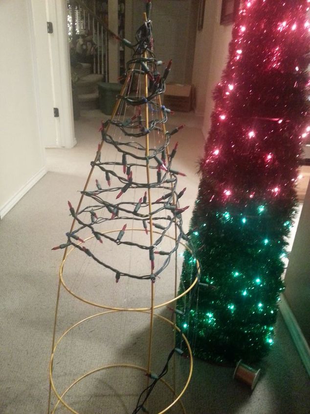 how to make a shimmering christmas tree out of a tomato cage, christmas decorations, crafts, seasonal holiday decor