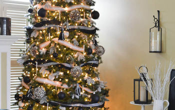 Adornos para el árbol de Navidad en blanco, negro y arpillera
