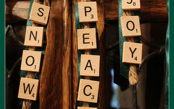 Got some old SCRABBLE tiles..Come on over and find out how to make them into CHRISTMAS ORNAMENTS