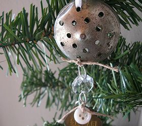 repurposed salt lid star christmas ornament, christmas decorations, repurposing upcycling, seasonal holiday decor