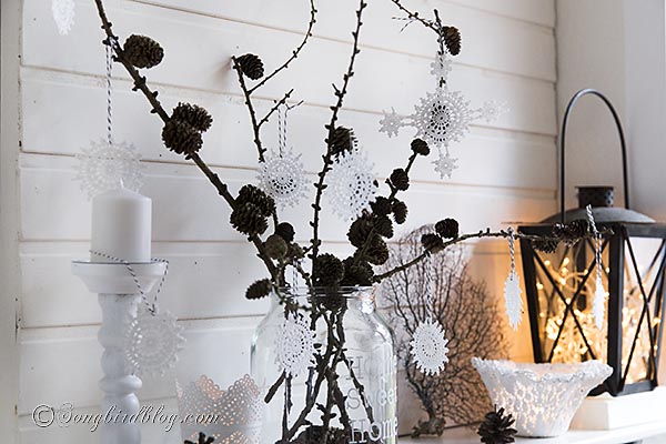 too easy to make crochet ornaments, christmas decorations, crafts, seasonal holiday decor