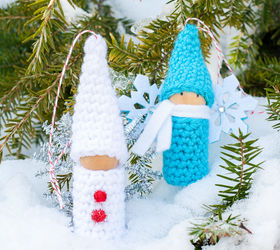 how to make a crochet gnome cork peg doll ornament, christmas decorations, crafts, seasonal holiday decor