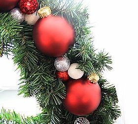 diy holiday wreath under 20 dollars, christmas decorations, crafts, seasonal holiday decor, wreaths