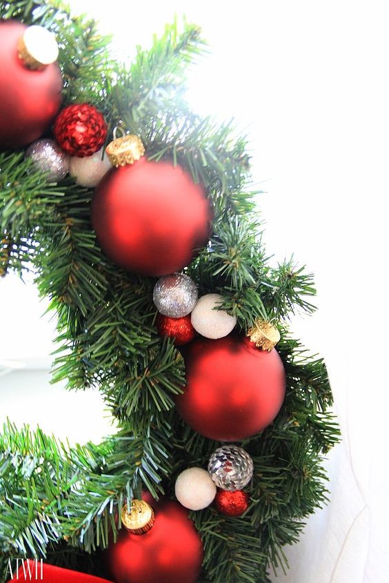 diy holiday wreath under 20 dollars, christmas decorations, crafts, seasonal holiday decor, wreaths