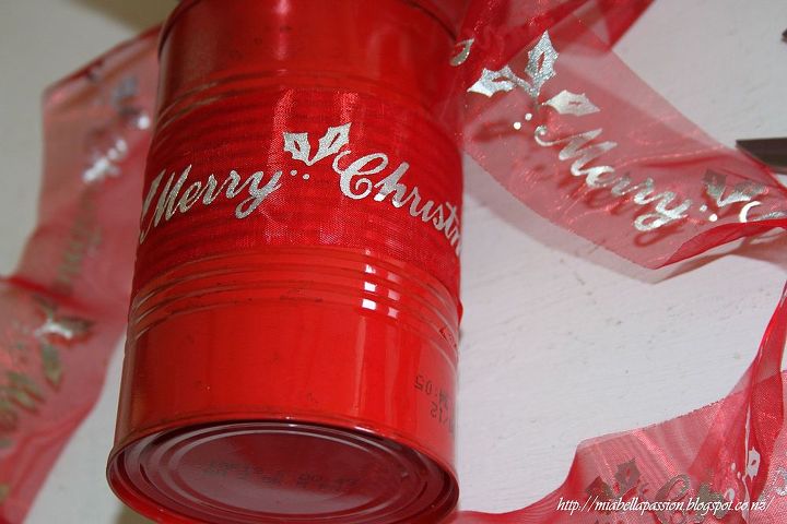 corona de latas para navidad