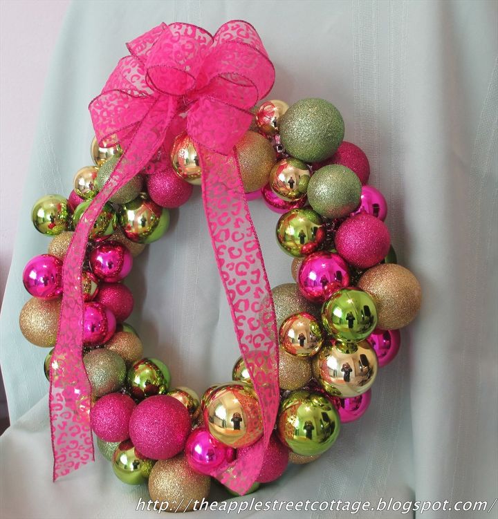 pretty in pink gold green, christmas decorations, crafts, seasonal holiday decor, wreaths