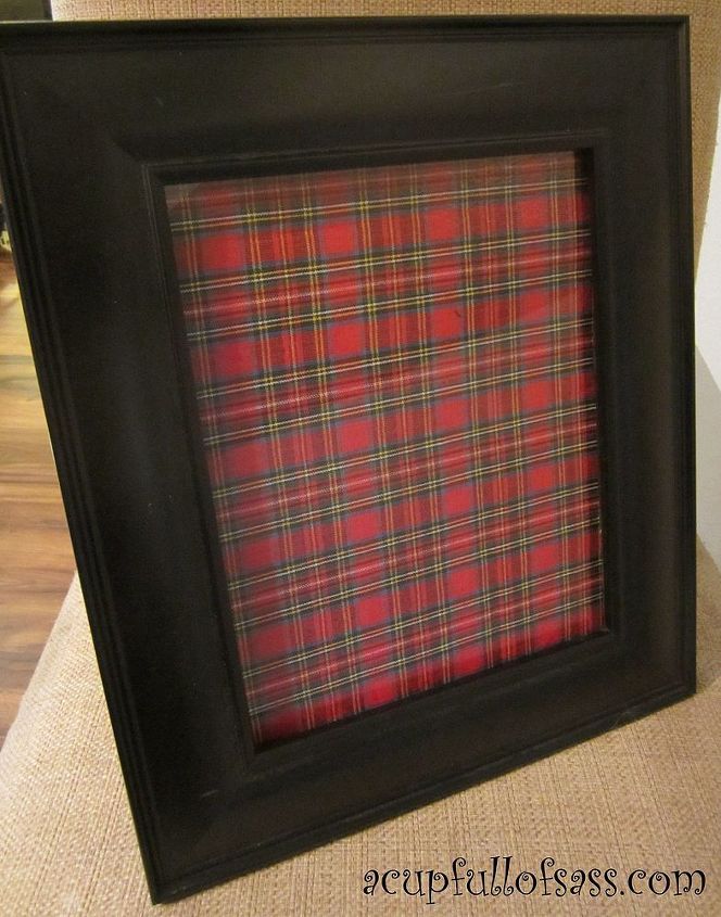 how to make a christmas frame wreath, christmas decorations, crafts, seasonal holiday decor, wreaths