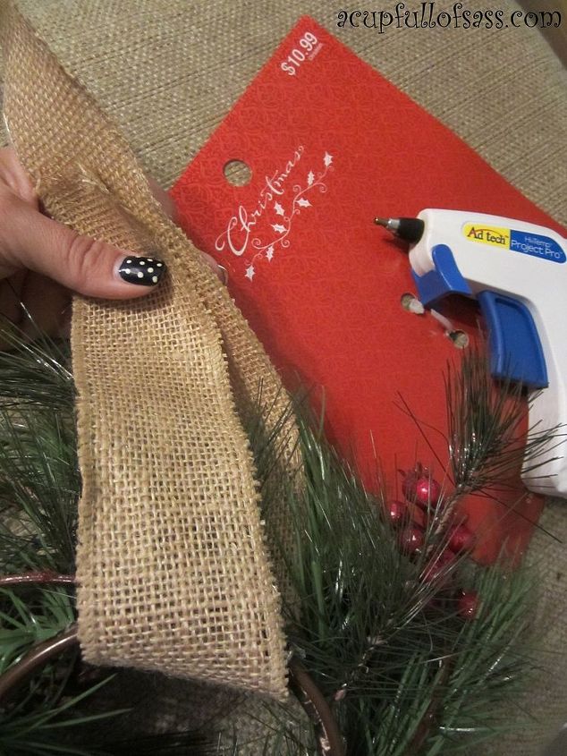 how to make a christmas frame wreath, christmas decorations, crafts, seasonal holiday decor, wreaths