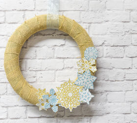simple snowflake wreath, christmas decorations, crafts, seasonal holiday decor, wreaths