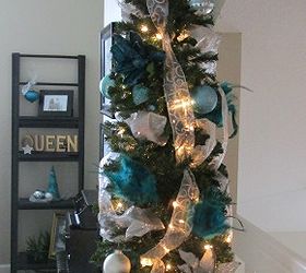 how to hang ribbon on a christmas tree, christmas decorations, how to, seasonal holiday decor