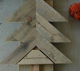 how to make a christmas tree from a pallet, christmas decorations, crafts, pallet, seasonal holiday decor, woodworking projects