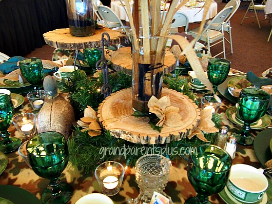 tablescape christmas duck dynasty, christmas decorations, crafts, seasonal holiday decor